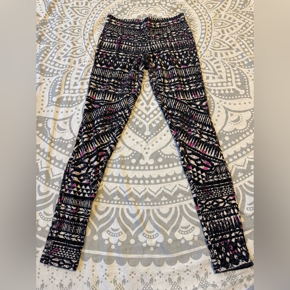 Patterned leggings